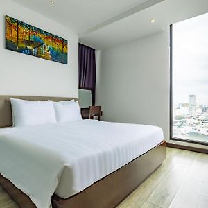 Deluxe Zimmer mit Kingsize-Bett